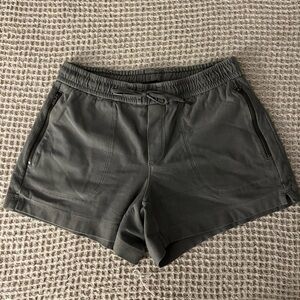 Athleta | Shorts | Size 4